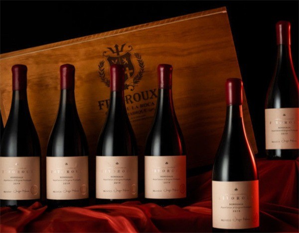 西拉干红葡萄酒